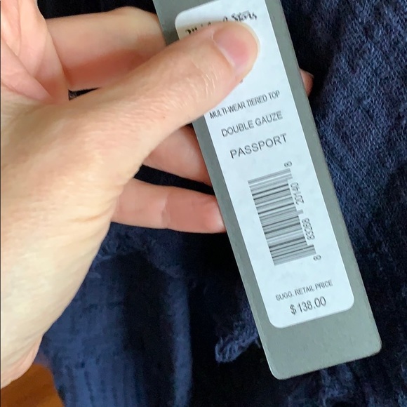 MICHAEL STARS ⭐️.......navy tiered summer top - Picture 6 of 6